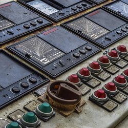 Монтаж твердотопливного котла и дымохода
