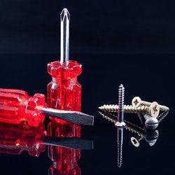 Измерительный инструмент: уровень, рулетка, угольник