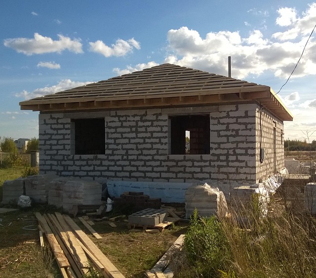 Монтаж фасадного пенопласта на клей-пену: технология